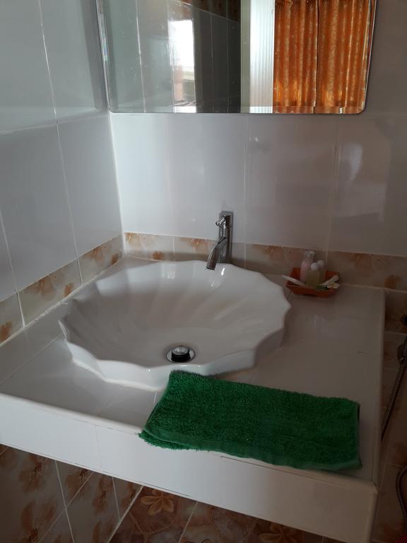 Chanakarn Guesthouse Сангхла-Бурі Екстер'єр фото