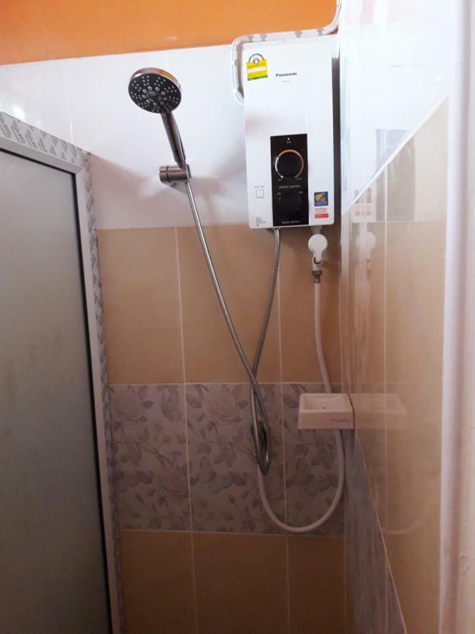Chanakarn Guesthouse Сангхла-Бурі Екстер'єр фото